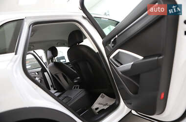 Внедорожник / Кроссовер Audi Q3 2021 в 
