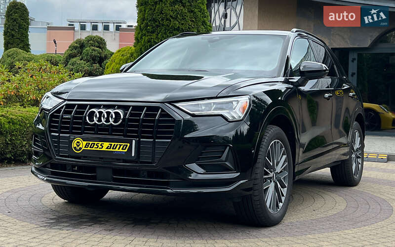 Позашляховик / Кросовер Audi Q3 2021 в Львові