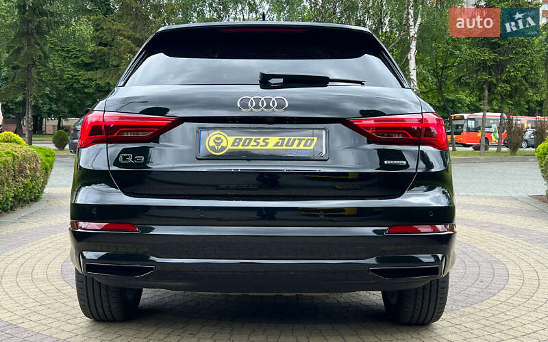 Позашляховик / Кросовер Audi Q3 2021 в Львові