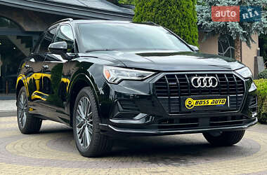 Внедорожник / Кроссовер Audi Q3 2021 в 