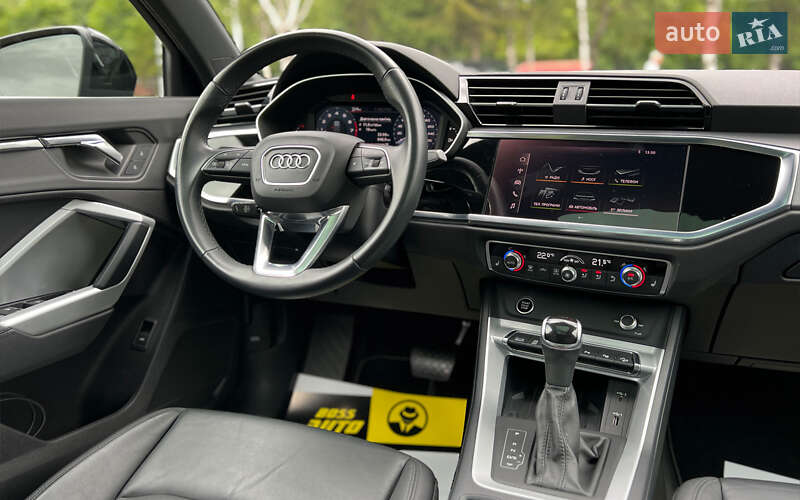 Позашляховик / Кросовер Audi Q3 2021 в Львові