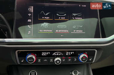 Внедорожник / Кроссовер Audi Q3 2021 в 
