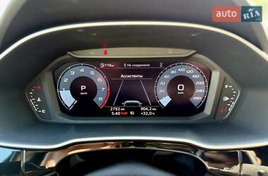 Внедорожник / Кроссовер Audi Q3 2023 в 