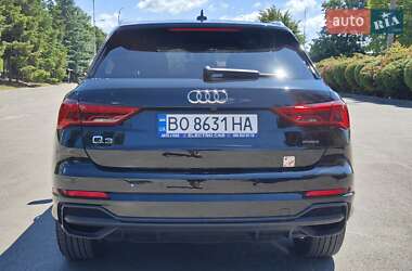 Внедорожник / Кроссовер Audi Q3 2023 в 