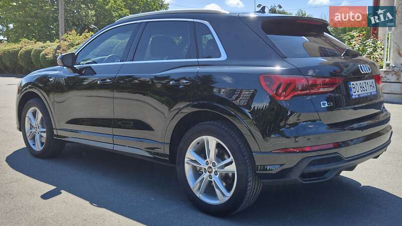 Внедорожник / Кроссовер Audi Q3 2023 в Тернополе