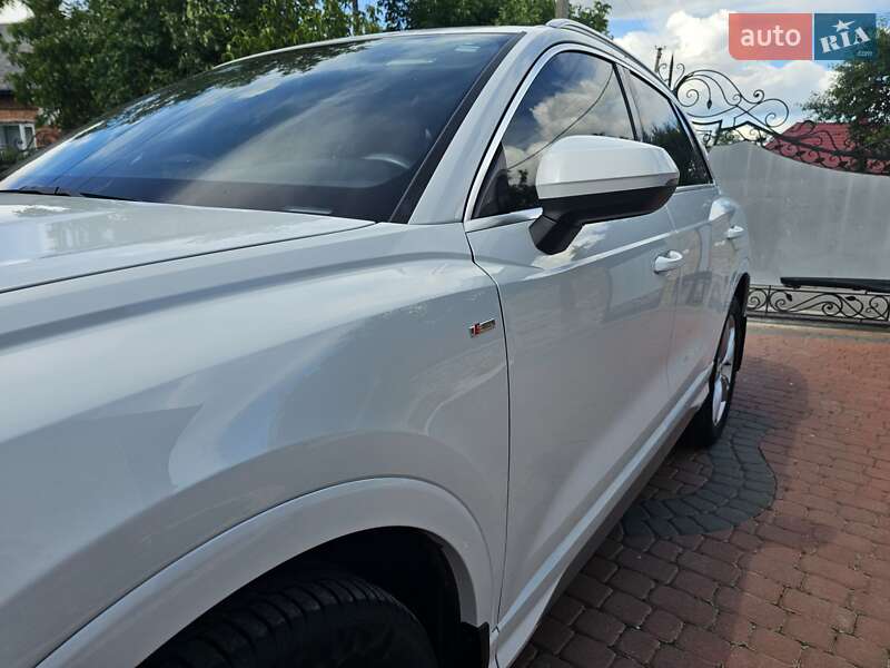 Позашляховик / Кросовер Audi Q3 2021 в Тернополі