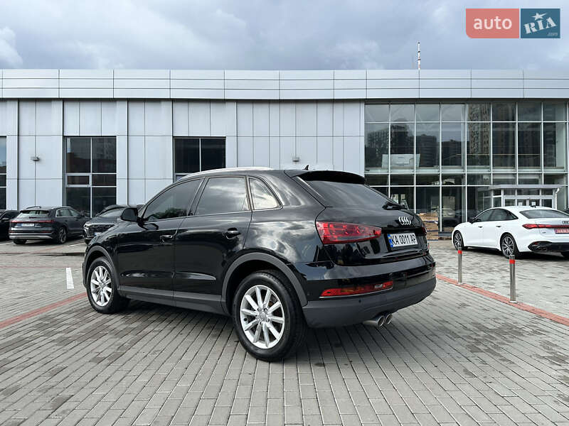 Позашляховик / Кросовер Audi Q3 2015 в Києві