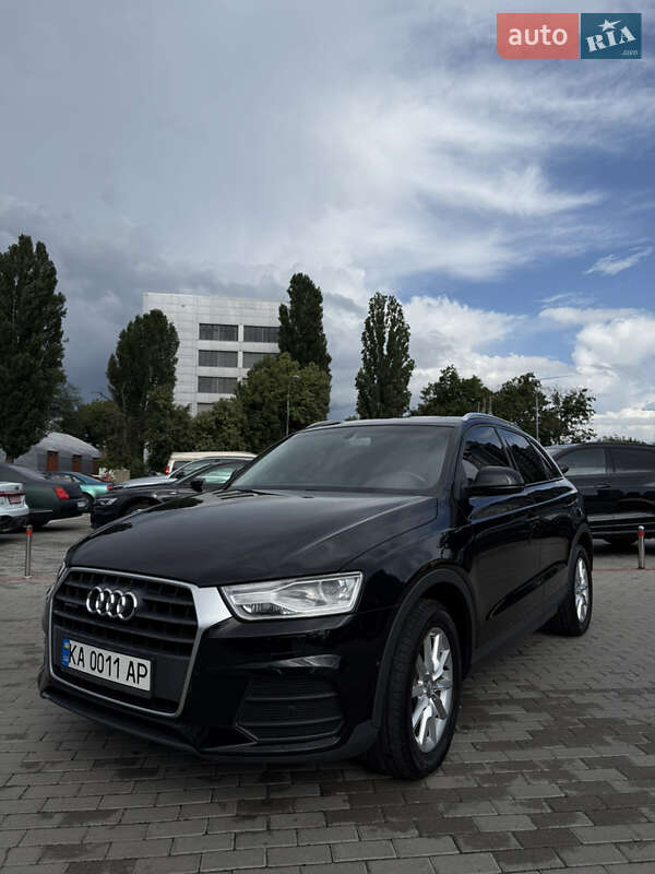 Позашляховик / Кросовер Audi Q3 2015 в Києві