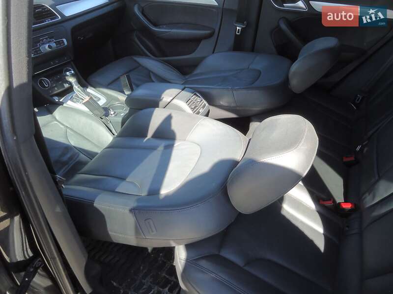 Внедорожник / Кроссовер Audi Q3 2016 в Львове