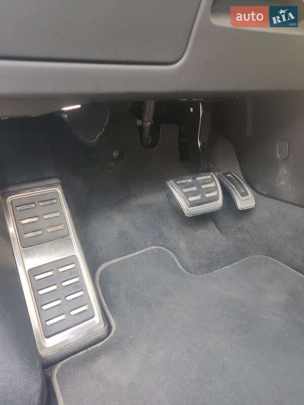 Позашляховик / Кросовер Audi Q3 2021 в Дніпрі
