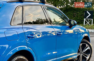 Внедорожник / Кроссовер Audi Q3 2020 в 