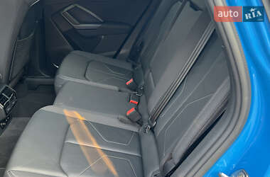 Внедорожник / Кроссовер Audi Q3 2020 в 