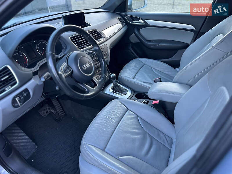 Внедорожник / Кроссовер Audi Q3 2017 в Львове