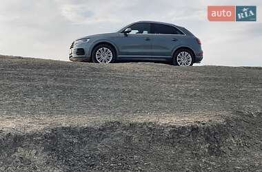 Позашляховик / Кросовер Audi Q3 2016 в Києві