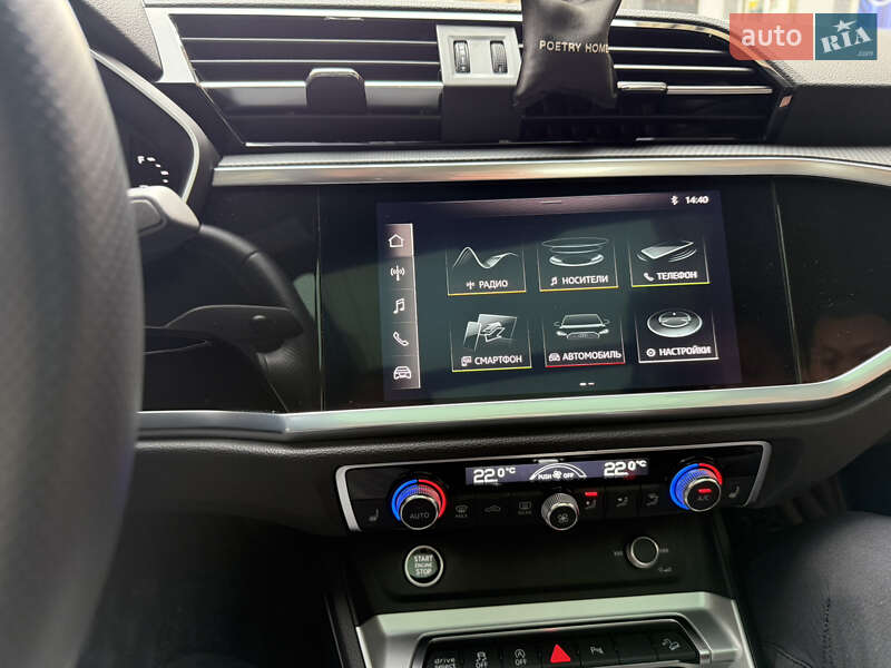 Позашляховик / Кросовер Audi Q3 2021 в Києві