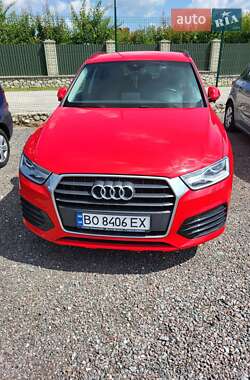 Позашляховик / Кросовер Audi Q3 2017 в 