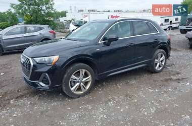 Внедорожник / Кроссовер Audi Q3 2020 в 
