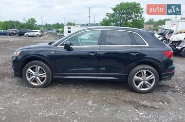 Внедорожник / Кроссовер Audi Q3 2020 в 