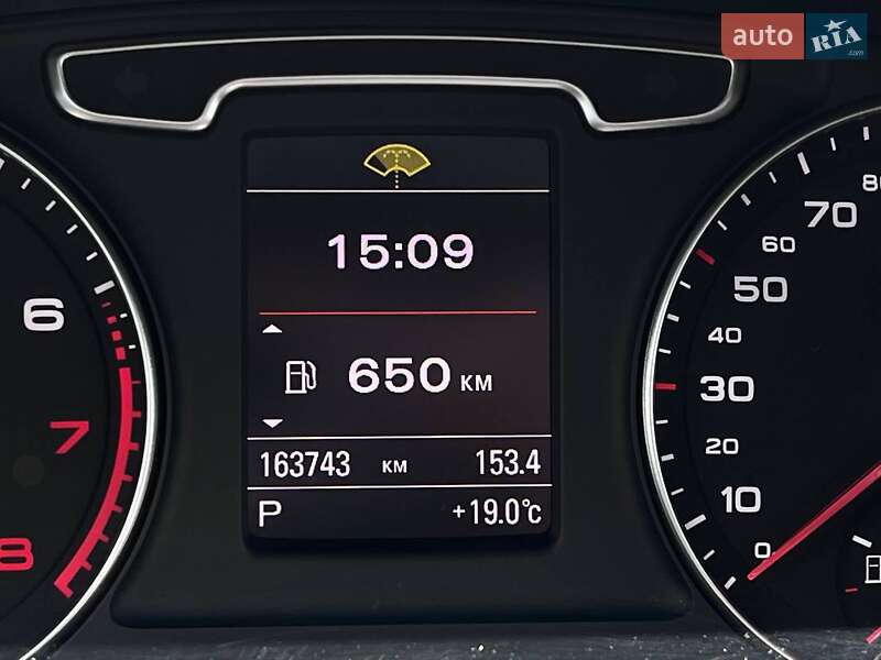 Позашляховик / Кросовер Audi Q3 2013 в Житомирі