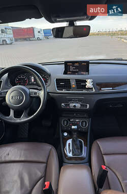 Внедорожник / Кроссовер Audi Q3 2016 в 