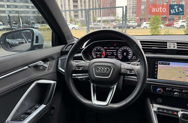 Позашляховик / Кросовер Audi Q3 2020 в 