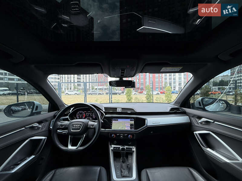 Позашляховик / Кросовер Audi Q3 2020 в Києві