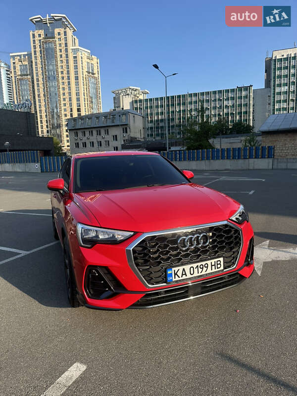 Audi Q3 2021