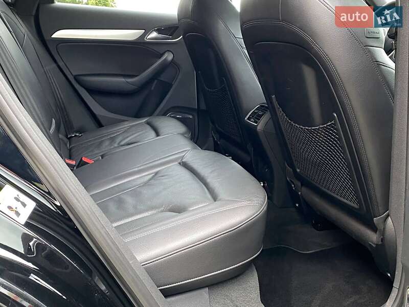 Позашляховик / Кросовер Audi Q3 2015 в Львові