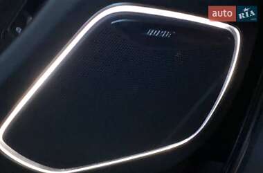 Внедорожник / Кроссовер Audi Q3 2015 в 
