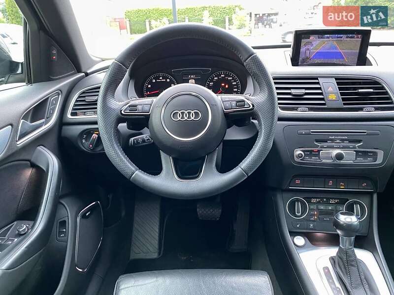 Позашляховик / Кросовер Audi Q3 2015 в Львові