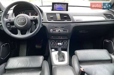 Внедорожник / Кроссовер Audi Q3 2015 в 