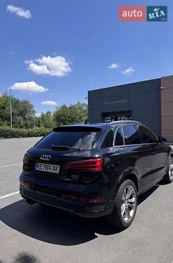 Внедорожник / Кроссовер Audi Q3 2015 в 