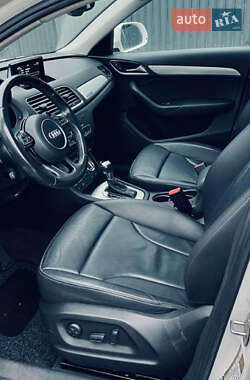 Внедорожник / Кроссовер Audi Q3 2015 в 