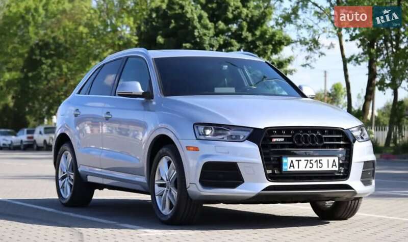 Позашляховик / Кросовер Audi Q3 2016 в 