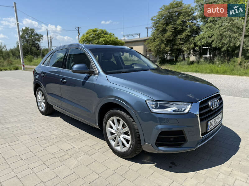 Позашляховик / Кросовер Audi Q3 2016 в Виноградові