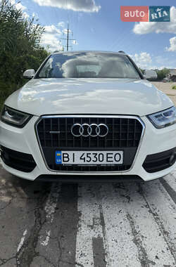 Внедорожник / Кроссовер Audi Q3 2012 в Полтаве