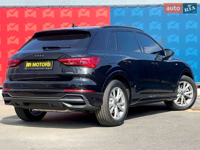 Внедорожник / Кроссовер Audi Q3 2024 в Киеве