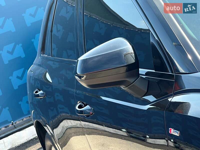 Внедорожник / Кроссовер Audi Q3 2024 в Киеве