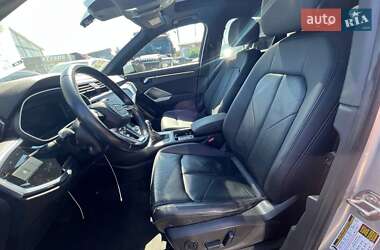 Внедорожник / Кроссовер Audi Q3 2019 в 