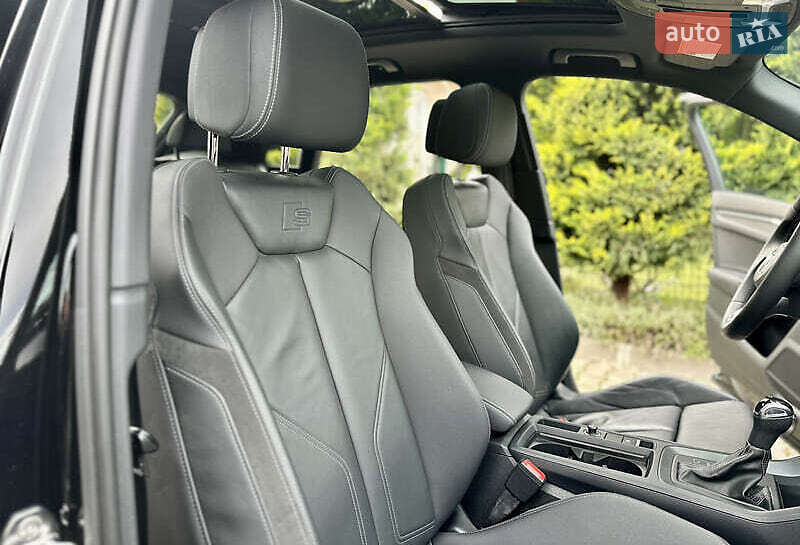 Внедорожник / Кроссовер Audi Q3 2020 в Киеве