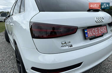 Внедорожник / Кроссовер Audi Q3 2015 в 