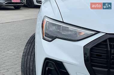 Внедорожник / Кроссовер Audi Q3 2020 в 