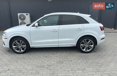 Внедорожник / Кроссовер Audi Q3 2015 в 
