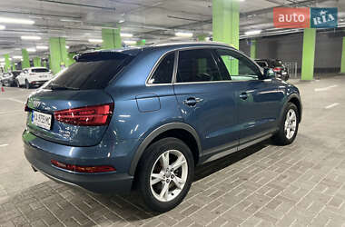 Позашляховик / Кросовер Audi Q3 2015 в 