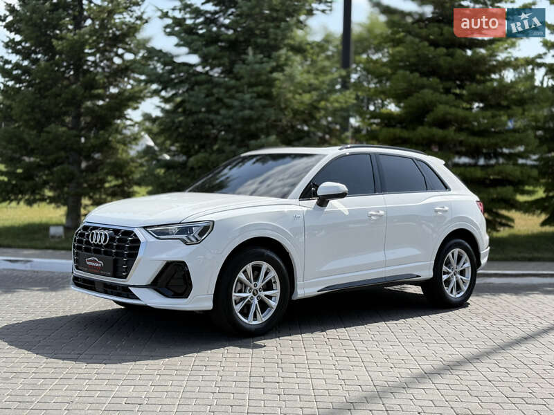 Внедорожник / Кроссовер Audi Q3 2022 в Одессе