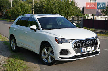 Внедорожник / Кроссовер Audi Q3 2019 в 