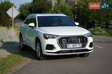 Внедорожник / Кроссовер Audi Q3 2019 в 