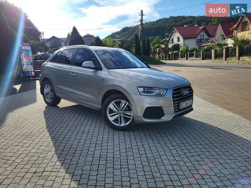 Внедорожник / Кроссовер Audi Q3 2016 в 