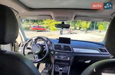 Внедорожник / Кроссовер Audi Q3 2016 в 