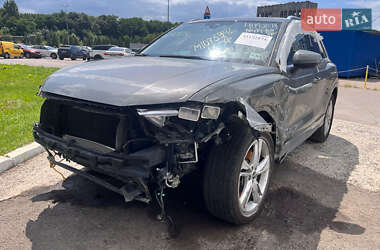 Внедорожник / Кроссовер Audi Q3 2021 в 